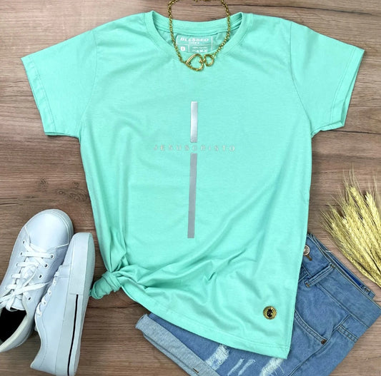 Camiseta Feminina Verde Menta Cruz Prata Jesus Cristo