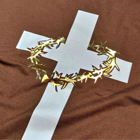 Camiseta Feminina Marrom Cruz Espinhos