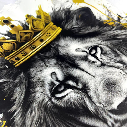 Camiseta Masculina Branca Leão Coroa